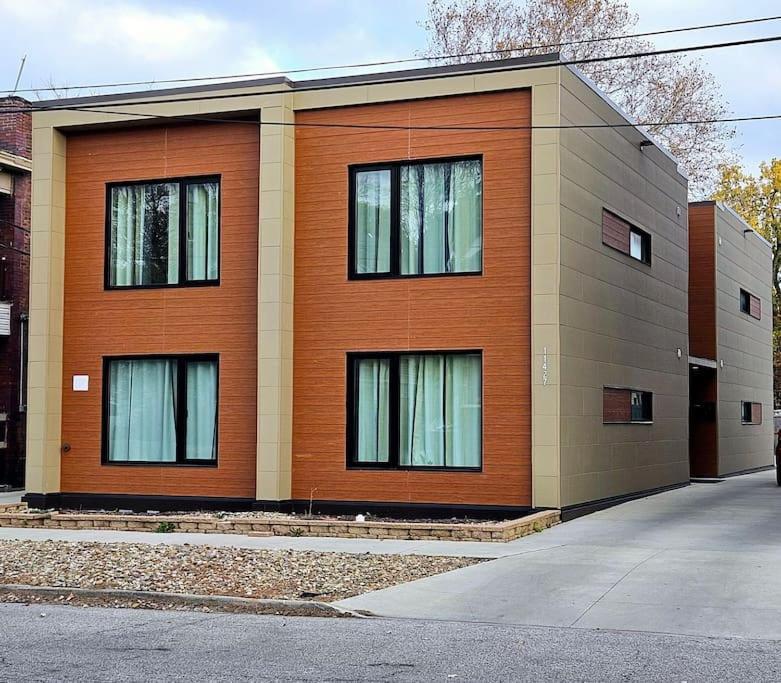 קליבלנד Kcm Mikros Smart Apartments 7 מראה חיצוני תמונה